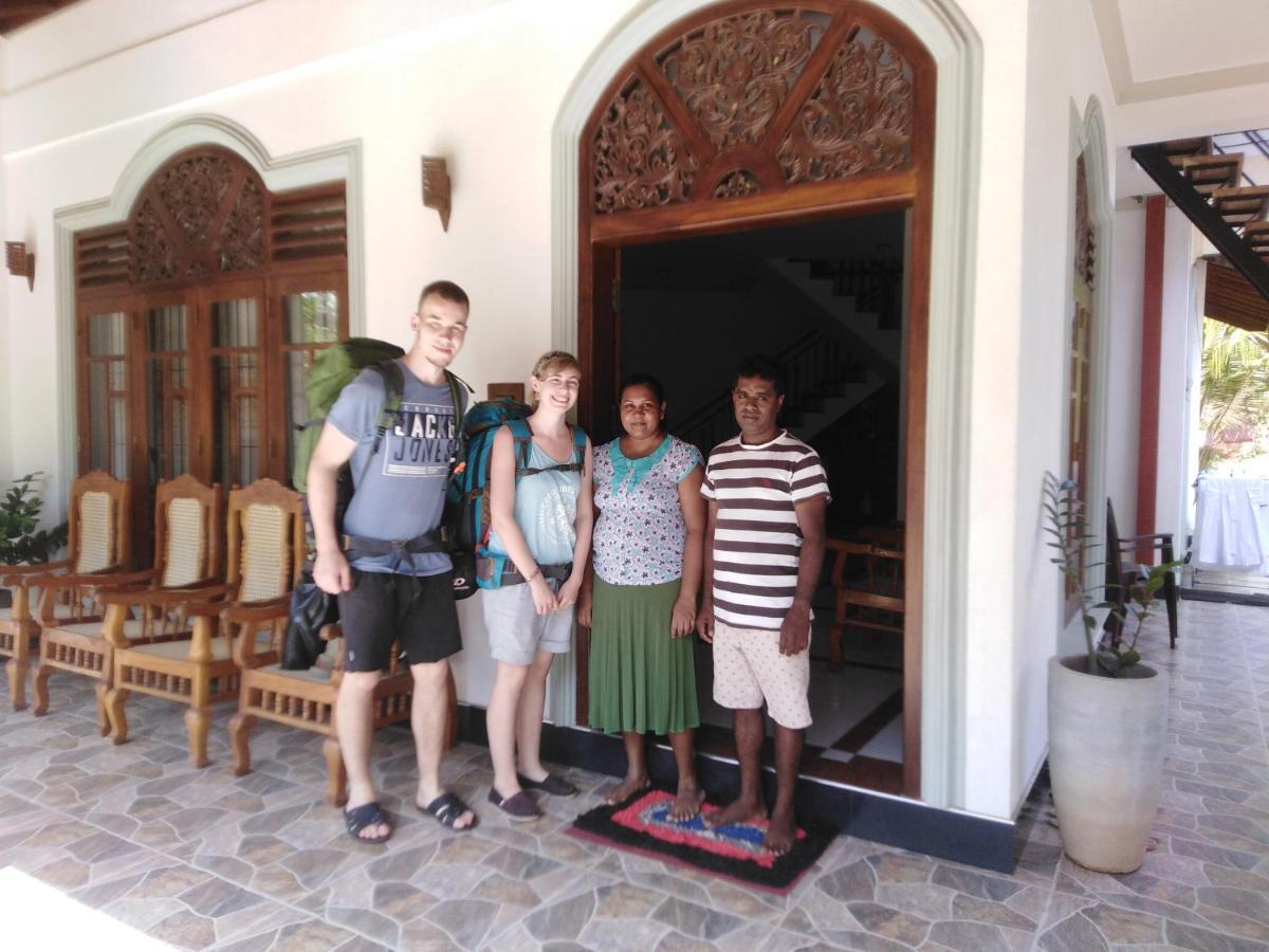 Janu Homestay Tangalle Zewnętrze zdjęcie